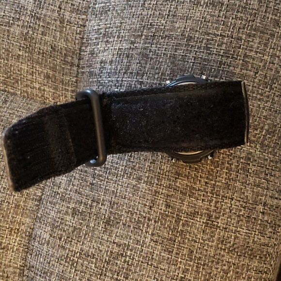 Discovery Men's Multi Function Digital Watch with Fastwrap Strap - Picture 8 of 8